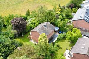 Freistehendes Einfamilienhaus auf traumhaftem Grundstück in TOP Lage von Bonn Endenich