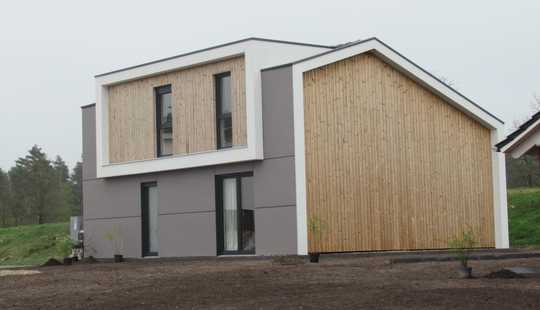 Bild von Erholung 2.0: Innovatives Blockhaus im Grünen