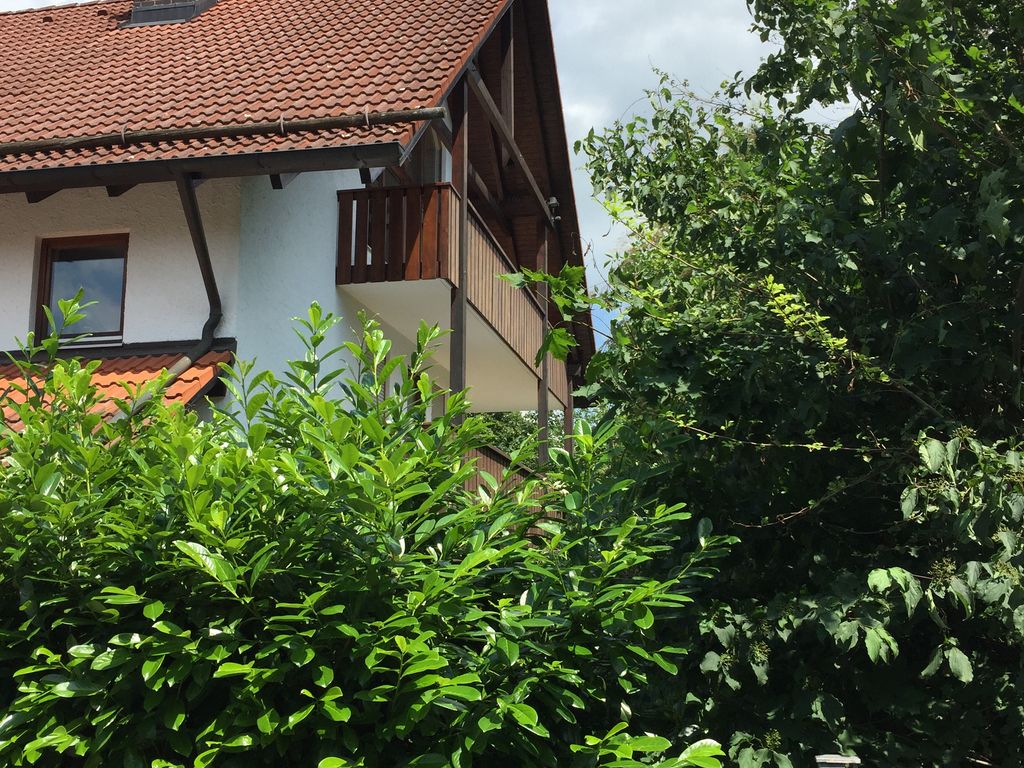 Schöne, geräumige eineinhalb Zimmer Wohnung in München ...