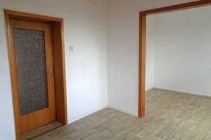 Freundl. , renovierte 2-Zi-Wohn. incl. Küchenzeile – Die vollständige Adresse der Immobilie erhältst du vom Anbieter., 30177 List, Hannover – Vorschaubild 3
