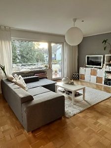 Große 3 Zimmer Wohnung in ruhiger Mombacher Lage
