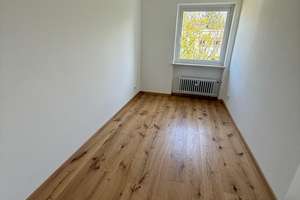 Lebendiges Pasing: 3-Zimmer-Wohnung mit Balkon und Stellplatz – Planegger Straße 87e, 81241 Pasing, München – Vorschaubild 9