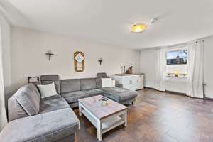 Leherheide - Moderne Doppelhaushälfte in beliebter Lage – Die vollständige Adresse der Immobilie erhältst du vom Anbieter., 27578 Leherheide, Bremerhaven – Vorschaubild 2