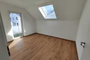 Kaufen & Einziehen: Neuwertige Doppelhaushälfte m. 162m² Wohnfläche, Balkon, Terrasse & Stellplatz – Hohenlohekreis – Vorschaubild 28