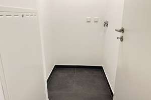 Moderne 2-Zi-Wohnung mit Einbauküche und Balkon, neuwertig, in zentraler, verkehrsgünstiger Lage – Mannheimer Straße 38, 68309 Käfertal, Mannheim – Vorschaubild 8