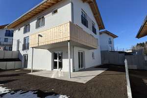 Schöne Doppelhaushälfte in ruhiger Lage mit perfekter Anbindung