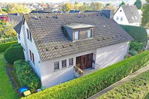 Komfortables Anwesen in bester Wohnlage von Hiddesen mit ELW – Die vollständige Adresse der Immobilie erhältst du vom Anbieter., 32760 Detmold – Vorschaubild 6