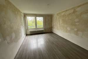 Frisch sanierte Balkonwohnung sucht neuen Mieter - mit neuem Vinyl und neuem Bad – Am Kreyenbergshof 34, 47167 Röttgersbach, Duisburg – Vorschaubild 4