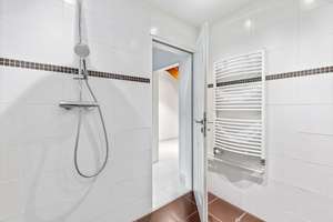Sehr charmantes Mittelreihenhaus mit Top-Energieklasse und Garage in Hummelsbüttel zu kaufen! – Die vollständige Adresse der Immobilie erhältst du vom Anbieter., 22399 Hummelsbüttel, Hamburg – Vorschaubild 8