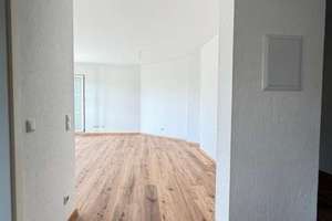 Sonnenbalkon mit Blick ins Rosental - leerstehende 2 Zimmerwohnung mit großem Balkon! – Kirschbergstraße 24, 4159 Möckern, Leipzig – Vorschaubild 16