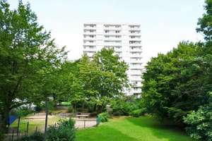 Modernisierte 2 Zimmerwohnung mit Balkon am Röttgen