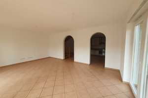 Moderne Doppelhaushälfte mit gehobener Ausstattung auf drei Ebenen–ruhige Lage, sofort bezugsbereit – Clara-Immerwahr-Weg 9, 25524 Steinburg (Kreis) – Vorschaubild 10
