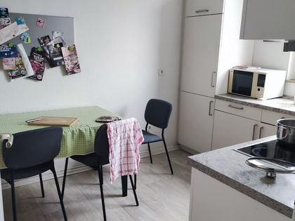 1,5 Raum-Wohnung mit Einbauküche 280€ store warm