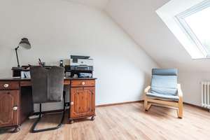 Gepflegtes Split-Levenhaus mit komplett neue Bäder, Balkon und Terrasse in ruhiger Wohnlage – Die vollständige Adresse der Immobilie erhältst du vom Anbieter., 21077 Eißendorf, Hamburg – Vorschaubild 12