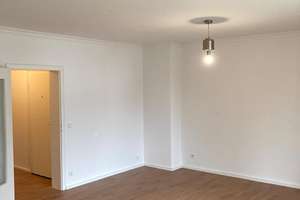 Renovierte 3. Zi.- Wohnung mit 2 Balkonen und Küche – Urftstraße 111, 41239 Schmölderpark, Mönchengladbach – Vorschaubild 3