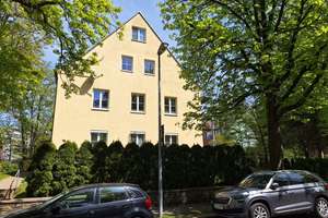 Sonniges DG-Appartement mit Balkon in Top-Lage inkl. Garage – Die vollständige Adresse der Immobilie erhältst du vom Anbieter., 9120 Kapellenberg, Chemnitz – Vorschaubild 2