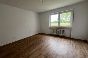 Zentral gelegene 2 Zimmer Wohnung mit Balkon wartet auf SIE ! :-) – Vluyner Nordring 82, 47506 Neukirchen-Vluyn – Vorschaubild 4