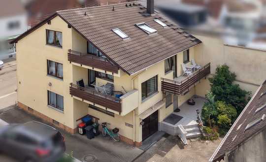 Vielseitiges MFH: 4 Einheiten (EG frei)+ Nebengebäude mit Wohnraum-Potenzial