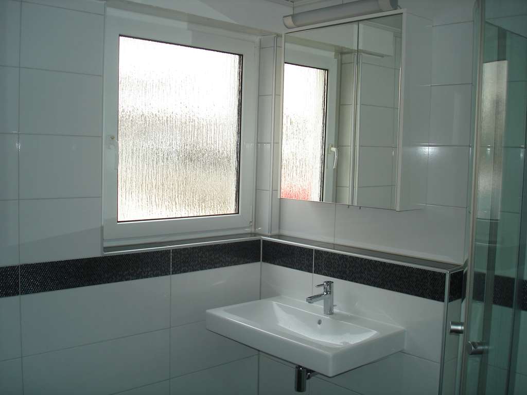 Immobilie in Altbach - Geräumiges 9-Zimmer Haus mit Garage in Altbach - Bild 3