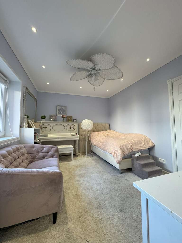 Immobilie in Gengenbach - Wohnen und arbeiten auf einer Etage! -Außenstellplätze, Doppelgarage- - Bild 4