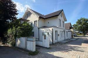 Gartenidylle mit Stil – Erdgeschosswohnung mit großem Garten und 2 TG-Stellplätzen in Hummelsbüttel – Die vollständige Adresse der Immobilie erhältst du vom Anbieter., 22339 Hummelsbüttel, Hamburg – Vorschaubild 21