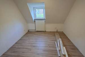 Frisch renovierte Zimmer in einer WG am Haardter Berg, Uninähe, Terasse, Teilmöbiliert. Für Frauen – Nähe Weidenauerstrasse 1, 57076 Weidenau, Siegen – Vorschaubild 5
