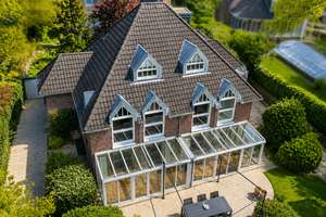 Exklusives Architektenhaus zwischen Rhododendronpark und Golfplatz – Die vollständige Adresse der Immobilie erhältst du vom Anbieter., 28359 Horn, Bremen – Vorschaubild 2