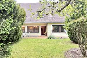 Wecken Sie dieses freistehende Einfamilienhaus aus dem Dornröschenschlaf! – Die vollständige Adresse der Immobilie erhältst du vom Anbieter., 90475 Altenfurt, Moorenbrunn, Nürnberg – Vorschaubild 9