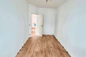 Barrierefreie EG Wohnung für 2 Personen mit Terrasse nah am Main – 63065 Mathildenschule, Offenbach am Main – Vorschaubild 12