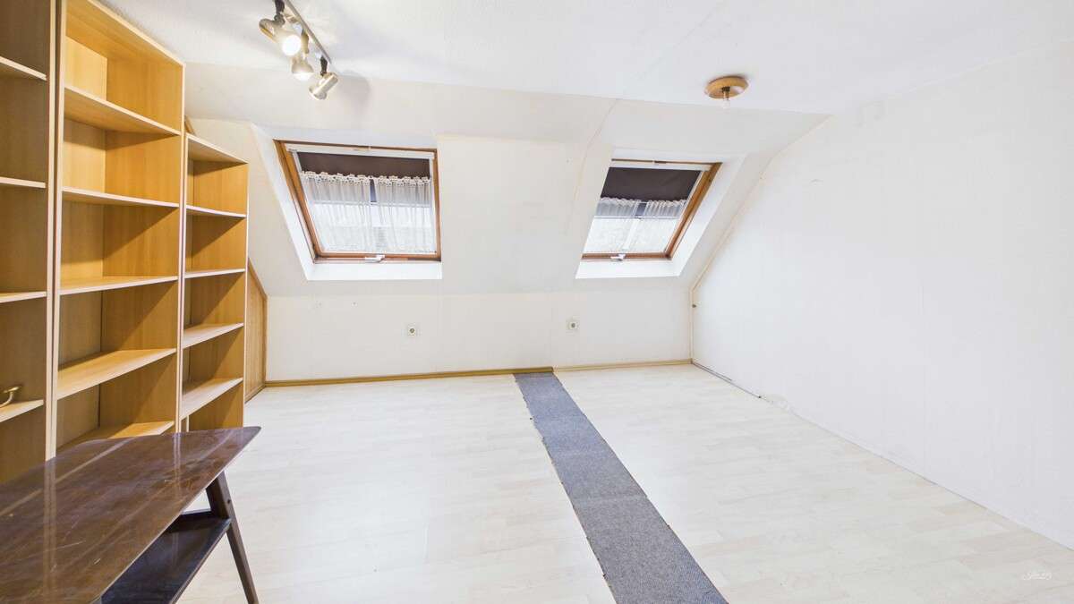 Immobilie in Alleshausen - Barrierefreie Wohnung + Haus + Doppelgarage + Garten - ideal als Einfamilien- oder Zweifamilienhaus - Bild 6