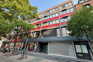 Verwirklichen Sie Ihren Wohntraum - sanierte 2-Zimmer Wohnung in Aachen-City ab sofort verfügbar – Promenadenstraße 7-9, 52062 Kaiserplatz, Aachen – Vorschaubild 1