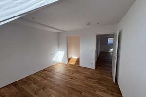 Traumhaft schöne 4,5-Zimmer-DG-Maisonette-Wohnung in imposantem Altbau in Stuttgart West – Die vollständige Adresse der Immobilie erhältst du vom Anbieter., 70176 Feuersee, Stuttgart – Vorschaubild 8