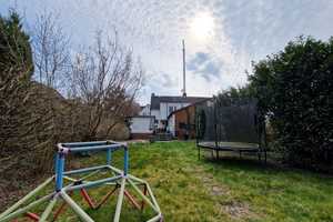 Charmante Doppelhaushälfte mit großem Garten in Top Lage von Dieburg – Darmstadt-Dieburg (Kreis) – Vorschaubild 1