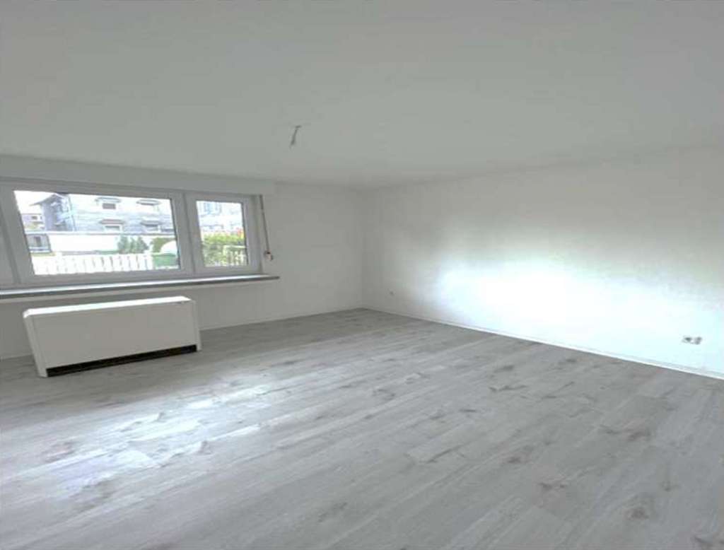 Immobilie in Bestwig - 5 Familienhaus mit großem Grundstück - Bild 4