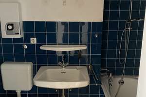 2 Zimmer Wohnung mit Balkon - zentral und doch im Grünen (E0035)B – Schonskanterweg 25, 41066 Uedding, Mönchengladbach – Vorschaubild 4