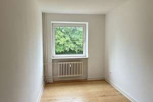4-Raumwohnung mit Loggia zu vermieten – Insterburger Str. 1, 24149 Neumühlen-Dietrichsdorf, Kiel – Vorschaubild 4