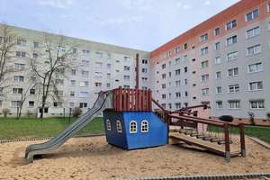 **FAMILIEN WILLKOMMEN**4-Zimmer-Wohnung // 3.Etage // Balkon // Bad mit Wanne // ab 01.05. – Andromedaweg 17, 4205 Grünau-Nord, Leipzig – Vorschaubild 12