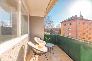Helle 3,5 ZKB Wohnung mit EBK, 2 Balkonen, Garage + Stellplatz in ruhiger zentraler Lage – Obere Waiblinger Straße 189, 70374 Stuttgart – Vorschaubild 5