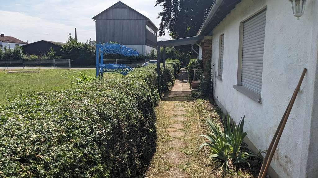 Immobilie in Groß-Umstadt - Geräumiges Einfamilienhaus mit 7 Zimmern und Garage in Groß-Umstadt von Privat - keine Makler - Bild 3