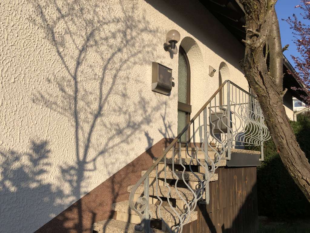 Immobilie in Vallendar - Einfamilienhaus mit ELW in Top Lage mit Weitsicht - Bild 2