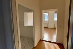 Große 2-Zimmer-Wohnung am Elsässer Platz - Eigener Eingang im Hof! – Gneisenaustr. 2, 65195 Westend / Bleichstraße, Wiesbaden – Vorschaubild 3