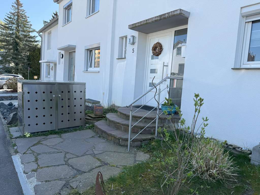 Schönes, modernisiertes Reihenmittelhaus in beliebter Lage, einziehen und wohlfühlen