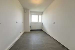 Herrliche Aussichten nicht nur vom Balkon! Modernisierte 3 Zimmer + modernes Bad mit Dusche + Aufzug – Krohstraße 4, 50968 Bayenthal, Köln – Vorschaubild 9