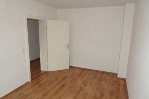 Helle 2 Zimmer Wohnung mit großer Wohnküche in W-Elberfeld an solvente Mieter! – Ravensberger Straße 149, 42117 Elberfeld, Wuppertal – Vorschaubild 6