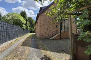 Ein-/Zweifamilienhaus mit 6 Zimmer, Innenhof & Doppelgarage in Viersen-Hamm zum Sanieren – Viersen (Kreis) – Vorschaubild 2