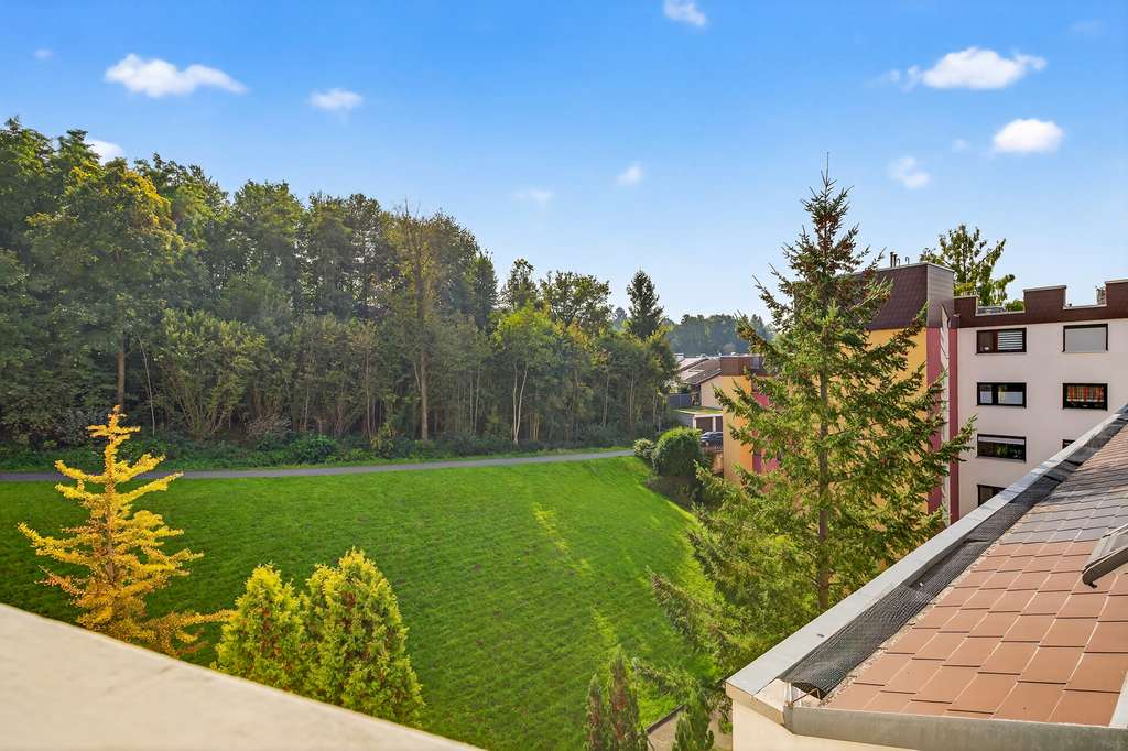 Immobilie in Kuppenheim - Stilvolle Maisonette mit 4 Balkonen und durchdachtem Grundriss - Bild 1