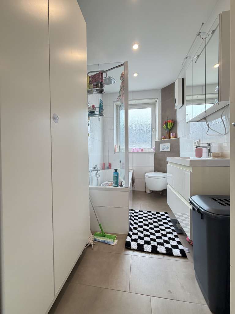 Immobilie in Gersthofen - MODERNISIERTE 3-ZIMMERWOHNUNG MIT EINBAUKÜCHE IN TRAUMHAFTER LAGE - Bild 4