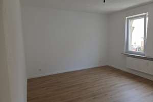  3-ZIMMER-WOHNUNG IN ZUFFENHAUSEN  – Stockheimer Straße 20, 70435 Zuffenhausen-Mitte, Stuttgart – Vorschaubild 3