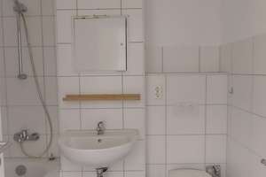 Familienfreundliche 3-Zimmerwohnung mit Balkon und Aufzug! – Prohliser Allee 31, 1239 Prohlis-Süd, Dresden – Vorschaubild 9