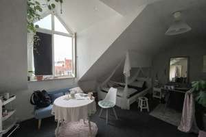 Gut geschnittene, renovierungsbedürftige 4-Zimmer-Maisonette im 4.OG in Nürnberg-Schweinau – Die vollständige Adresse der Immobilie erhältst du vom Anbieter., 90441 Schweinau, Nürnberg – Vorschaubild 8
